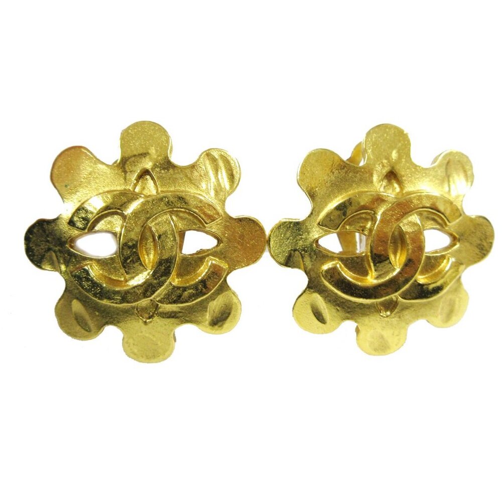 Chanel Button Earrings Clip-On Gold